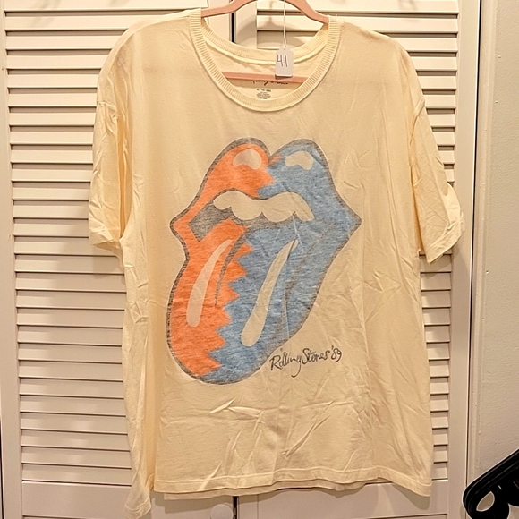 American Eagle Outfitters Rolling Stones Over sized  T - Picture 1 of 4